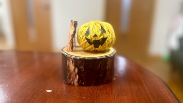 🎃毛糸をまいて、まいて…